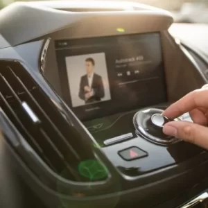Qualquer carro pode ter uma central multimídia?